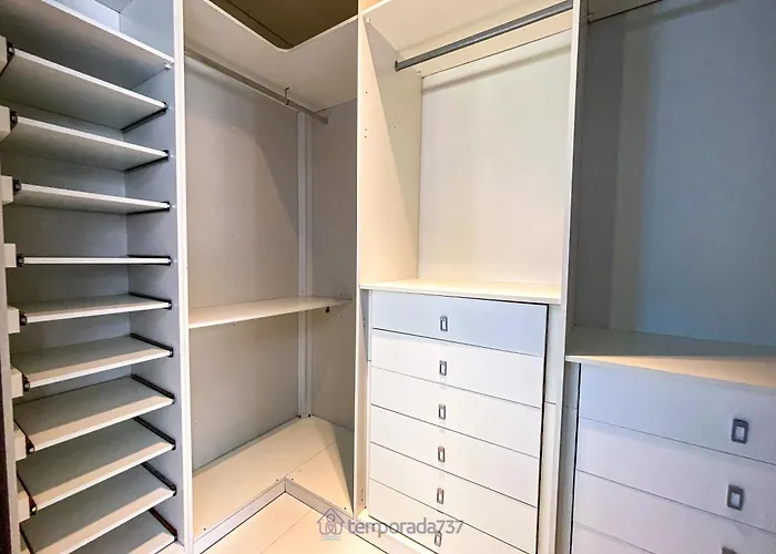 Elegante Apartamento Com Vista Mar Em Atalaia